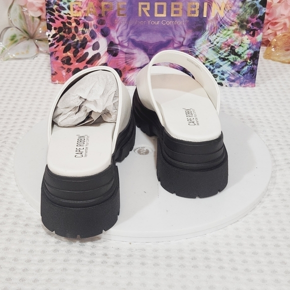 CAPE Robbin Mamo White/Blk Open Toe Chunky Heel Sandals Size 6 - Picture 5 of 10